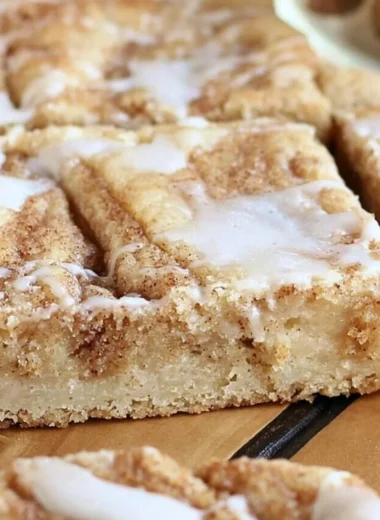 Delicious Cinnamon Roll Cookie Bars from Sweet Girl Treats
